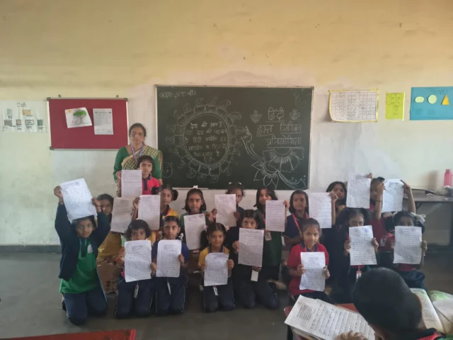 Hindi Handwriting Competition (12)